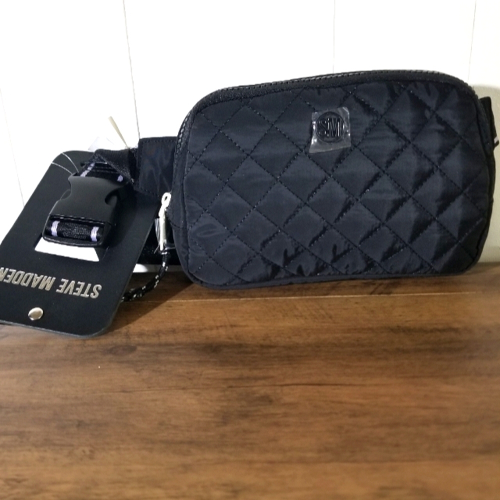 Steve Madden Black waist / fanny pack